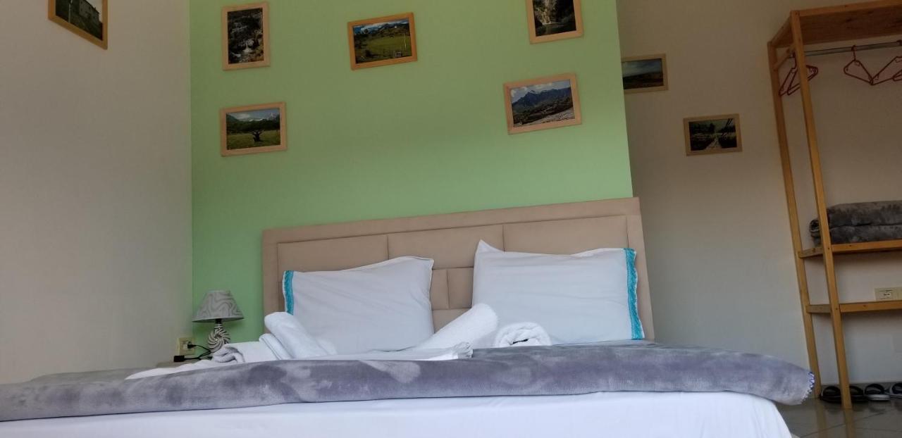 Keli Guest House& Rafting Adventures Affittacamere Përmet